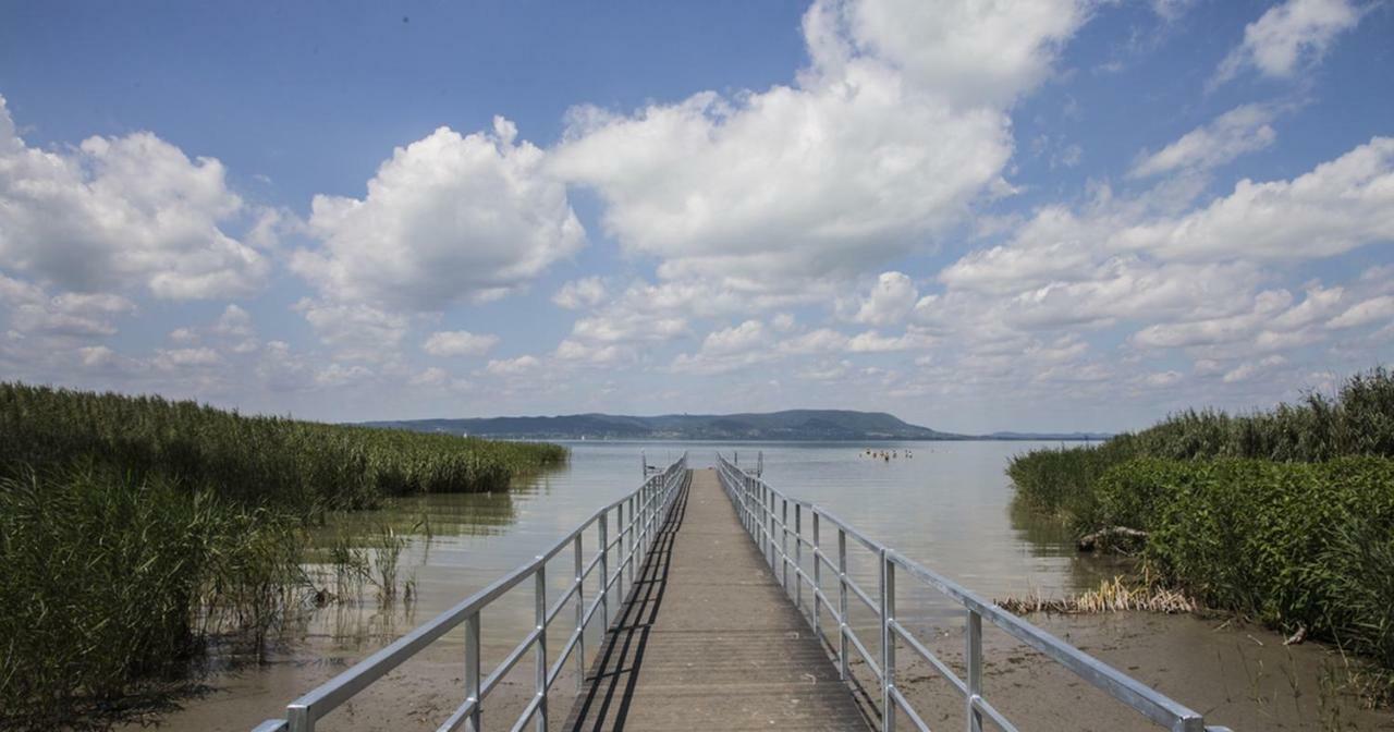 فيلا Janos Nyaralo Balatonmáriafürdő المظهر الخارجي الصورة